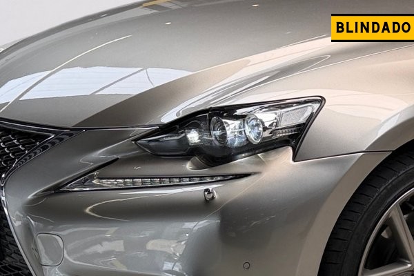 LEXUS IS250 F-SPORT 2.5 V6 24V GASOLINA 4P AUTOMÁTICO 2013/2014